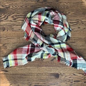 ✨SOLD✨ Lulus MultiColor Checkered Scarf